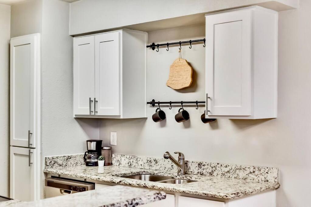 Dallas Boutique Flat + Arboretum Tickets Included Εξωτερικό φωτογραφία